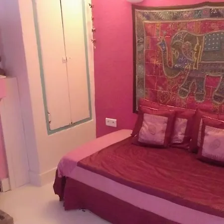 Bienvenue A La Source Dans Une Maison De Charme Apt Buitenkant foto