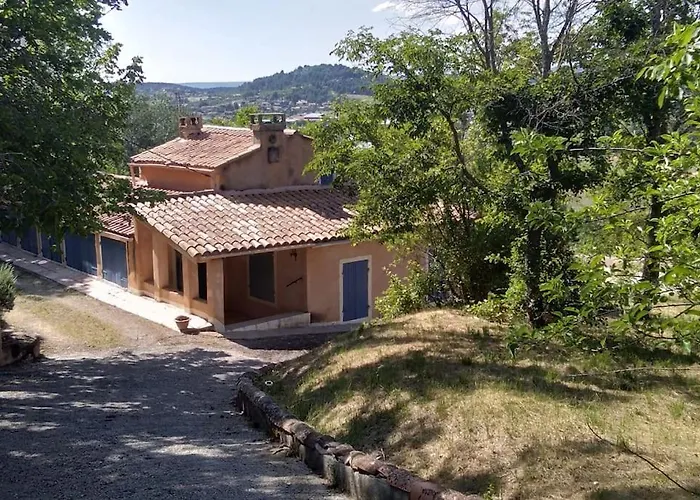 Bienvenue A La Source Dans Une Maison De Charme